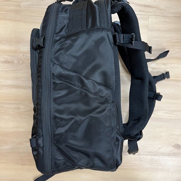 Alpha One Niner Evade 1.5 backpack in 630D Twill material EDC tactical A19 AON - Picture 15 of 16